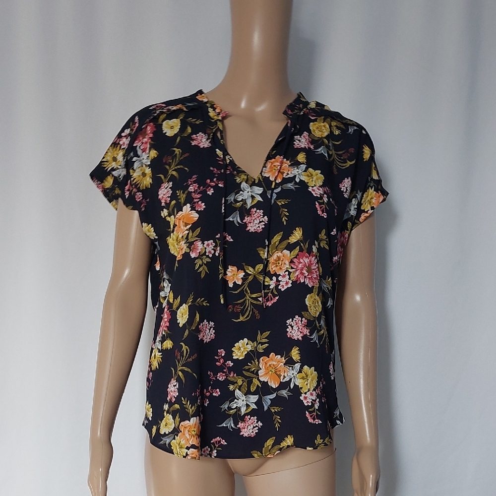 LOFT Black Floral Blouse Womens Black Size‎ XS